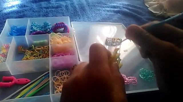 Плетение браслета "Цепочка" смотреть онлайн