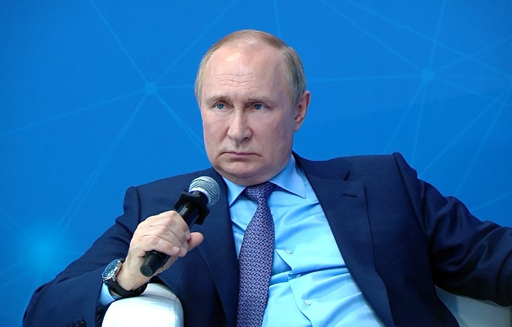 Путин объяснил, как снизить напряженность в мире / События на ТВЦ