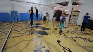 Преподаватели школы брейк-данса "Funky Art": Василий Максимченко