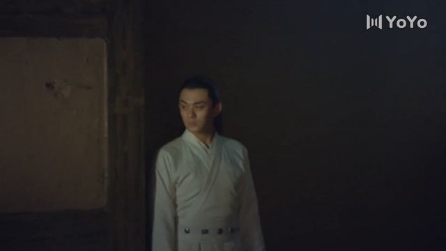 撒娇送香吻😘小娇妻被霸道少爷抓个正着，于是甜甜的亲吻讨好他 смотреть онлайн