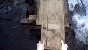 Как пилить доски при помощи мотоблока. Салют 100. Самоделка.