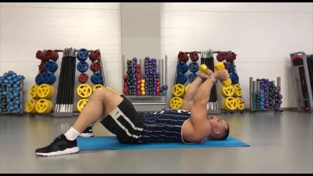 Французский жим лёжа гантели смотреть онлайн