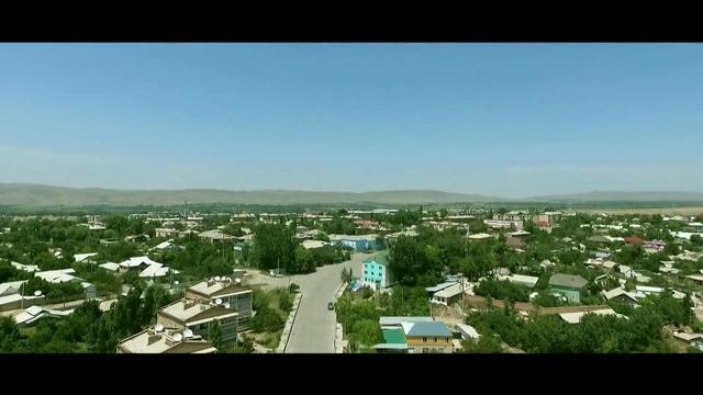 Кызыл-Кия, Кыргызстан. Поёт Сапар Сопубеков. Клип для всех кто знает наш город ? ? ? ? смотреть онлайн