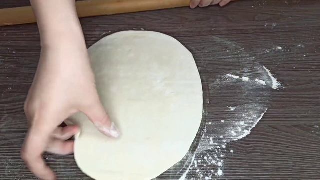 Самсынын каттама камыры // Слоёное тесто для самсы! смотреть онлайн