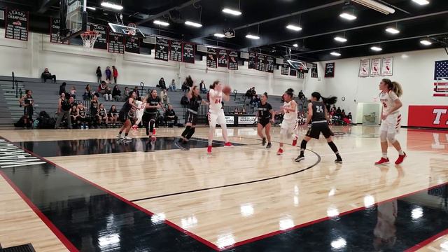 Mater Dei vs Fairmont Prep. Girls. Troy Shootout(Dec 18')
