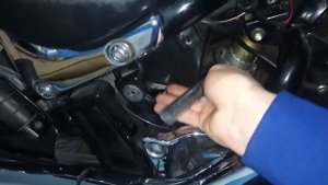 Suzuki Intruder vl 400 регулировка заднего моноамортизатора.