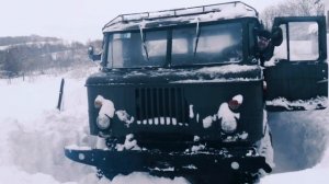 выезд из снежного плена газ 66.mp4