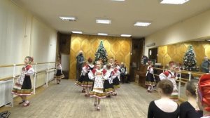 Русский танец "На горе - то калина". Средняя группа коллектива, 2020г.
