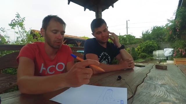 Приехали в Крым. Запускаем свою марку одежды. Поспорили на 200 отжиманий. смотреть онлайн