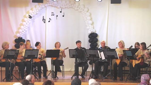 01 А. Бызов, Казаки, исп. анс. нар. инстр. Русская душа