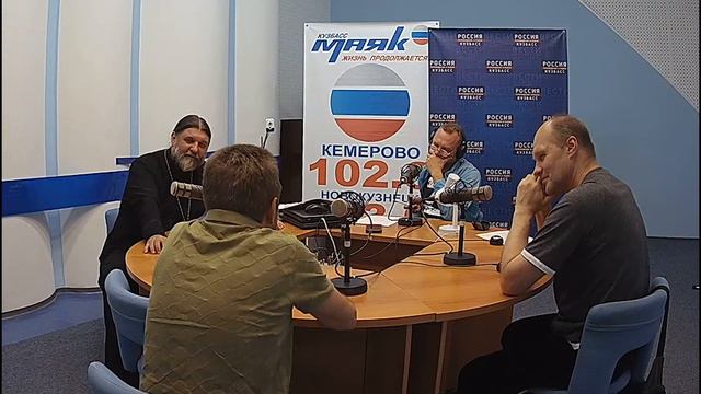 “Маяк” про “Алису в стране чудес” смотреть онлайн