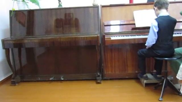 Влад. Аутизм. 9,4 г. Урок фортепиано. Часть 3. Пятый год домашней терапии.