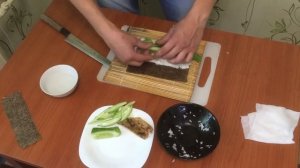Ролл с копчёной курицей.