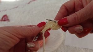 Двойная шапочка из пуха Норки с отворотом.Принцип вязания шапки и макушки.#лаларисавязание #пухнорк