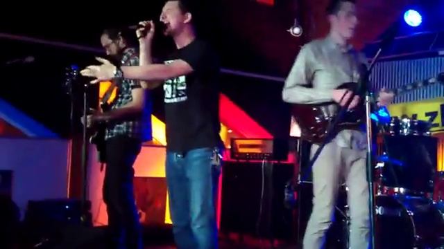 Материк @ Маяковский. Жёлтая Кофта 6.02.2012