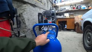 покупаю ОБОРУДОВАНИЕ для малярки, так же материалы для ПОКРАСКИ АВТО, ГАЙКОВЕРТ и др.  сколько стои