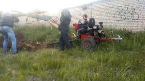 Прицепной мини - экскаватор, справится даже ребёнок!)