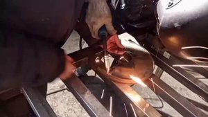 Дискова пила по металлу с поворотным механизмом своими руками (чертёж)