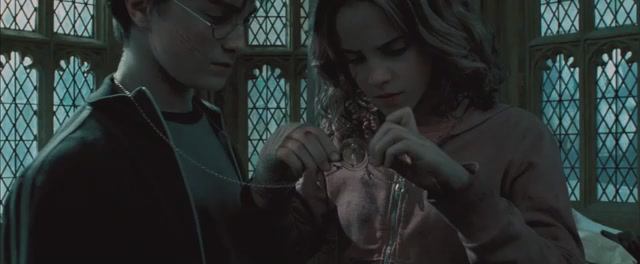 3 - Гарри Потер и узник азкабана
Harry Potter and the Prisoner of Azkaban (2004)
