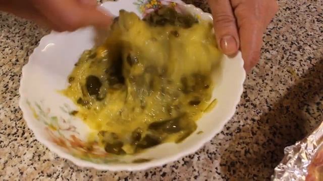 Мясо, запечённое с маринованными огурцами в молочно-яичной заливке | Простая кухня смотреть онлайн