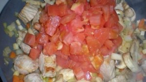 Суп со свининой и грибами