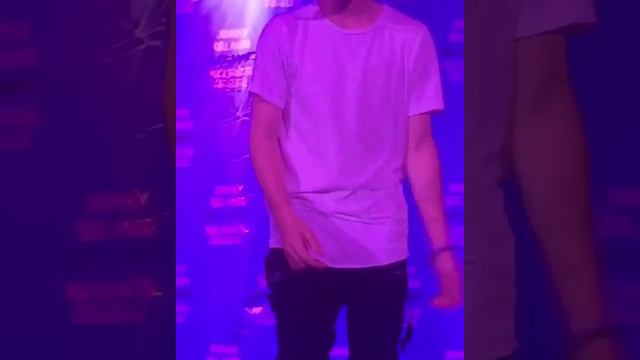 Johnny Orlando + Mackenzie Ziegler Closer  (live)