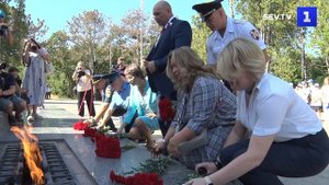 На Сапун-горе развернули самый большой в Севастополе триколор