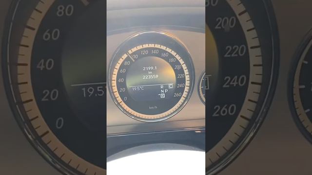 Mercedes-Benz E350CDI 4-Matic Acceleration 0-140