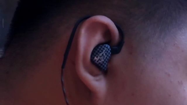 GREAT Sound, CHEAP Price - KZ ZST Pro & ES4 Review (2023) смотреть онлайн