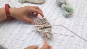 Как связать носки. Простые носки спицами. Бабушкины носки. Носки с прямой пяткой.