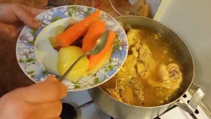 Холодец из домашней курицы и свиной рульки  по-деревенски
