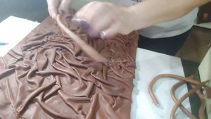 Хризантемы из кожи (часть 2). Картина из кожи. Техника "жмурка".