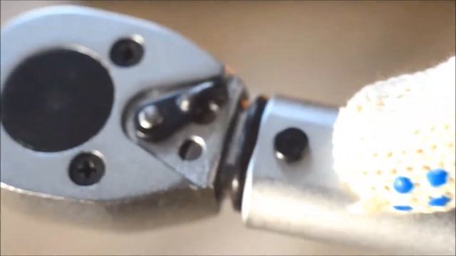 Обзор и распаковка динамометрического ключа Jonnesway T04080 смотреть онлайн