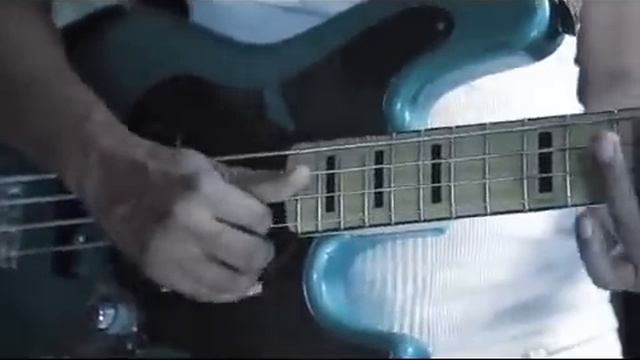 IMIANGALY - Miesora moa (Justin RAJORO) смотреть онлайн