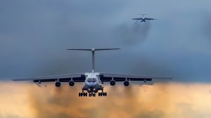Посадка двух танкеров Ил-78 RF-94284 / 86 и RF-94271 / 33
