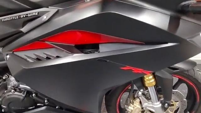 Мотоцикл спортбайк Honda CBR250RR рама MC51 Super Sports пробег 15 т.км Gun Met Пистолетный металл