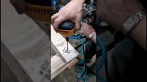 PN100K - BOSTITCH. Испытываем пневматический наладонный нейлер (гвоздезабивной пистолет)
