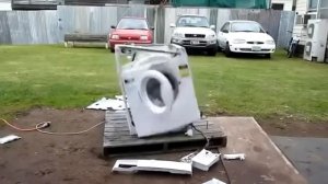 Что будет если в стиральную машинку засунуть кирпич