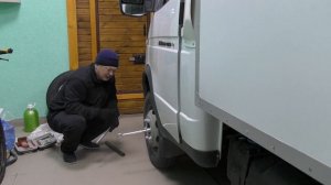 Газель - установка зимних шипованных шин и усиленных дисков.