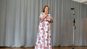 Как быстро наши дети повзрослели.Поёт Елена Серкина,с.Усятское.