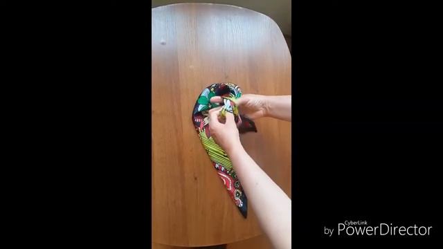 Как завязывать платок под рубашку