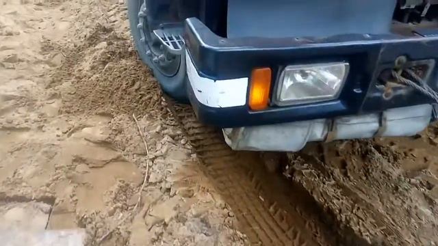 Укладываю плиты на мост. Опасное местечко. Крановые работы смотреть онлайн