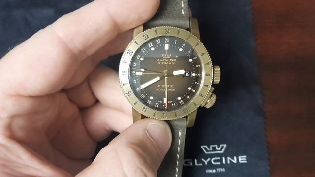 How To Travel / Track Multiple Time Zones With Your GMT Watch. смотреть онлайн