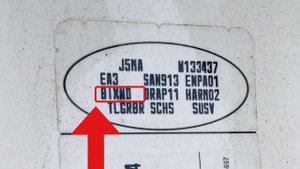 Where is the Paint Code / Colour Code Location on a Renault CAPTUR. Find it Fast