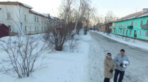 8.03.2016 Полеты над Мариинском Памятник у рынка...