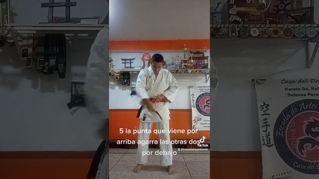 cómo colocarse el cinturón en el kimono #karate #venezuela #shotokan #gojuryu #karatedo #jiujitsu