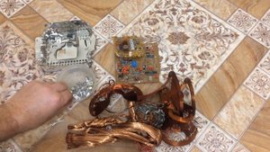 Старый монитор на разбор