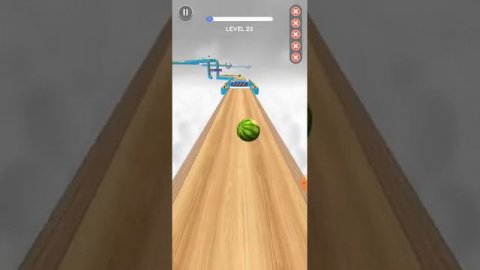 играю в игру мячик