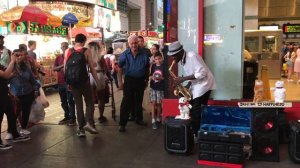 ДЕСПАСИТО НА САКСОФОНЕ! УЛИЧНЫЙ МУЗЫКАНТ НА ТАЙМ-СКВЕР!