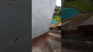 латаем шиферную крышу у трубы.